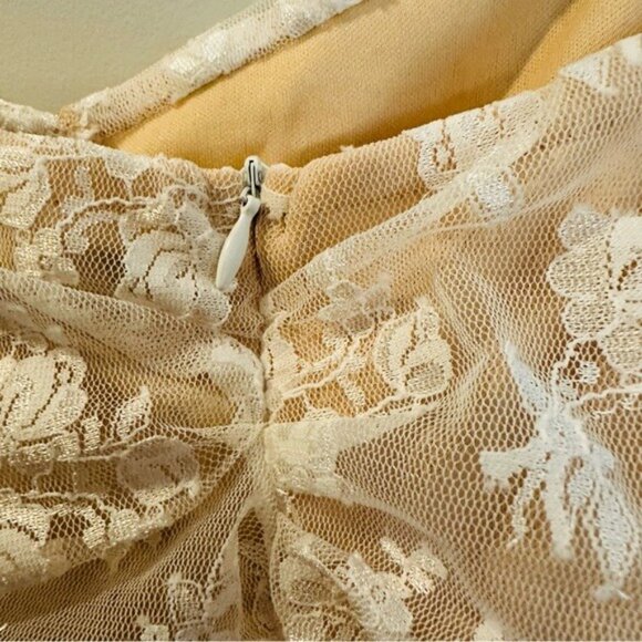 Lulu’s Be Mine Forever White Floral Lace Ruched Bodycon Dress Size Medium - Picture 10 of 16